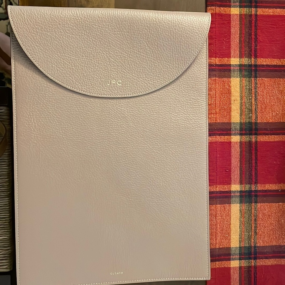 Cuyana pebbled leather laptop sleeve